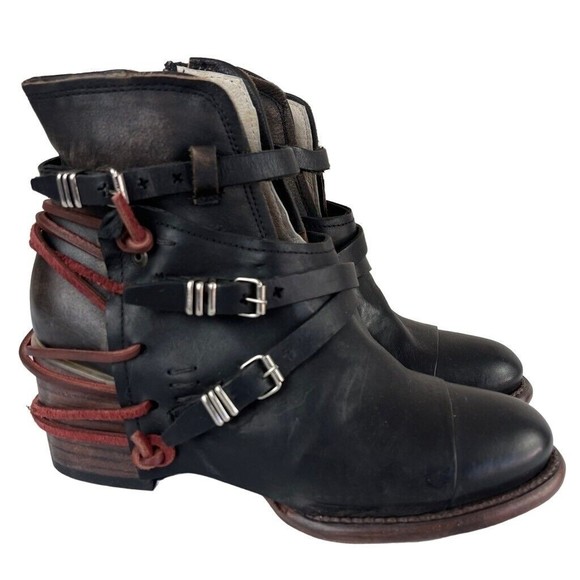 Freebird by Steven Shoes - Freebird Crue Women's Black Leather Boots Side Zip Size 8